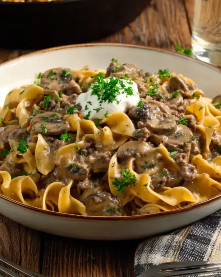 One Pan Ground Beef Stroganoff
