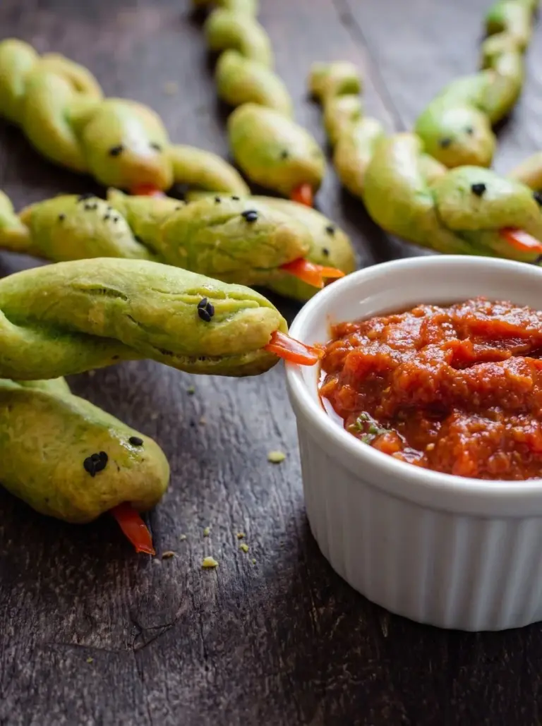 Halloween Snake BreadSticks